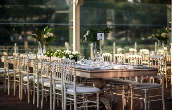 Table setting for an outdoor event